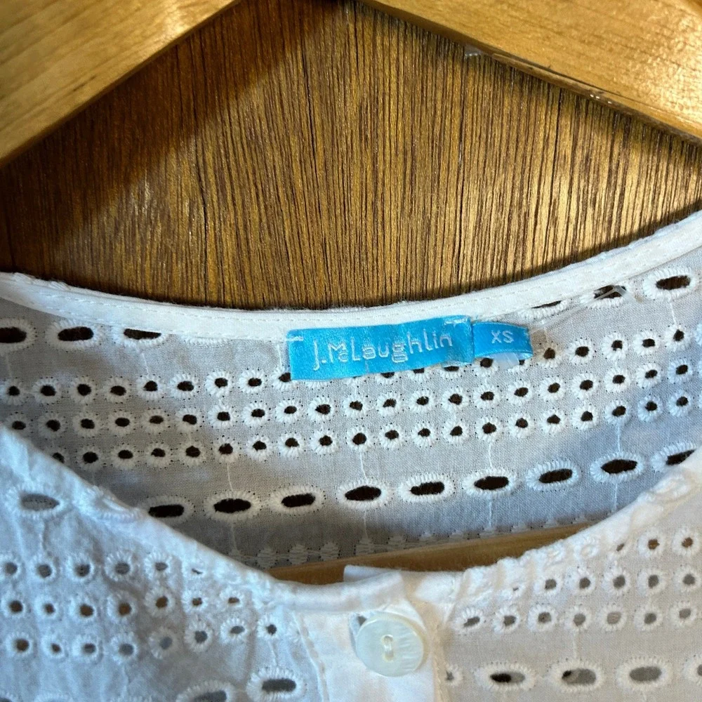 J. McLaughlin Eyelet Blouse Top XS White 3/4 Sleeve Button Down - Picture 2 of 7